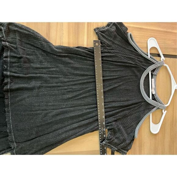 Paper Crane split sleeve dress - Picture 6 of 6